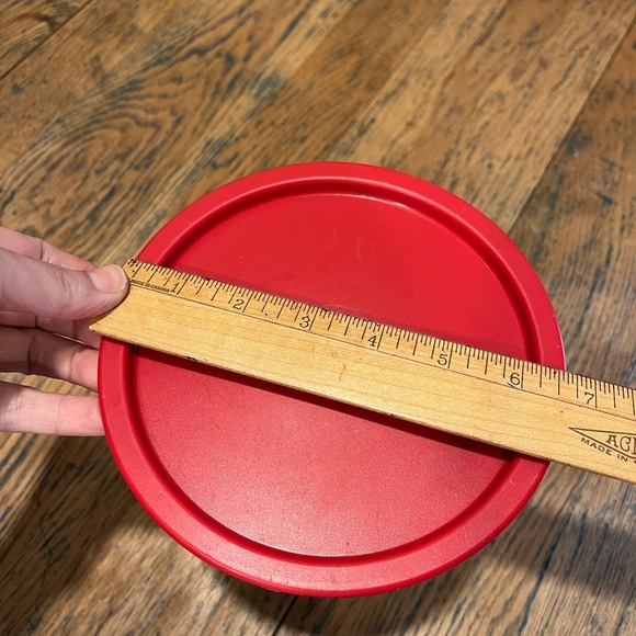 ❣️ DISNEY TUPPERWARE Storage Dish / Container with Lid – Vintage - Picture 9 of 9